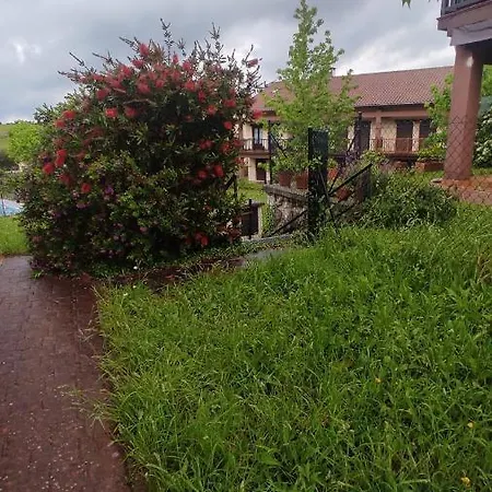 別荘 La Casuca De Tina *